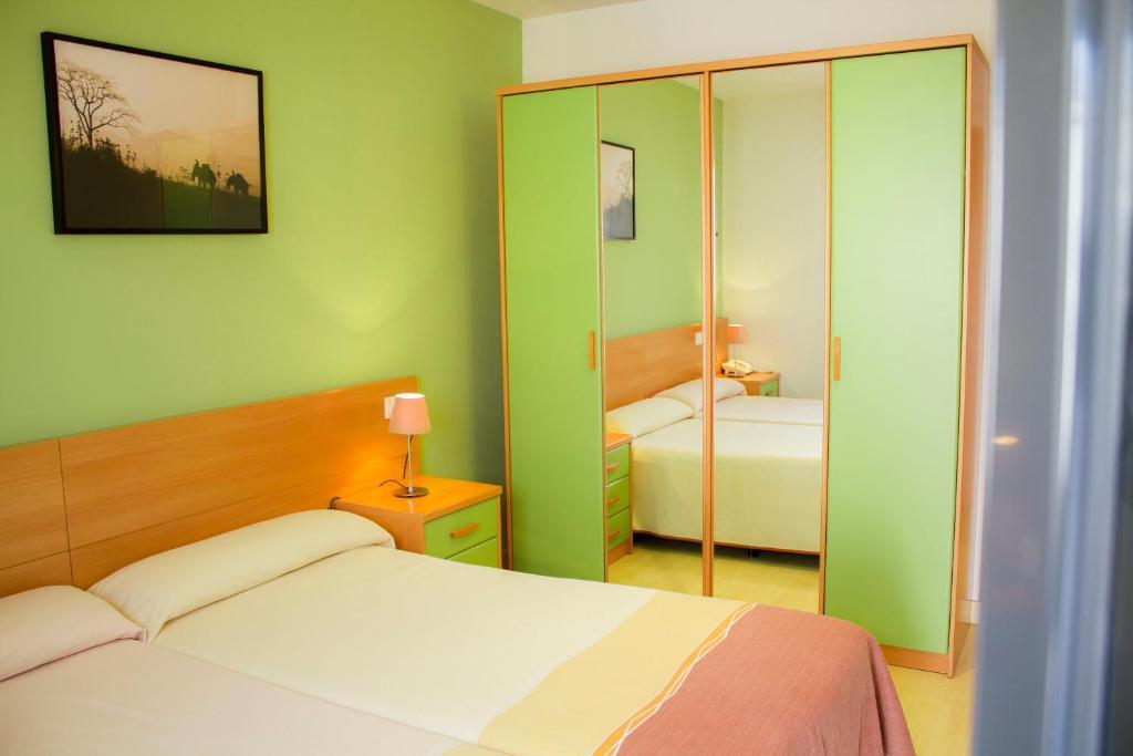 Hotel Restaurante Caracho Corella Habitación foto
