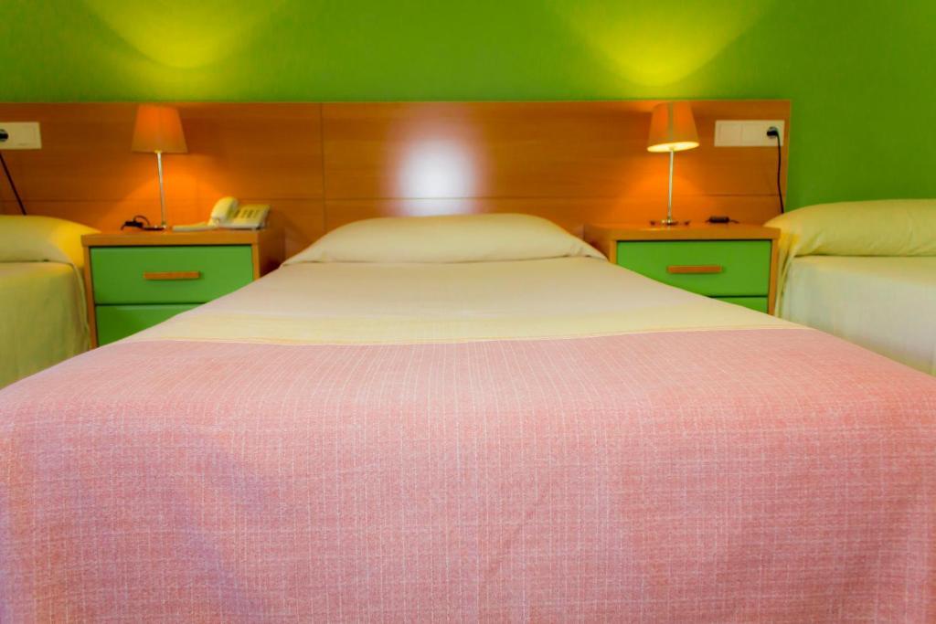 Hotel Restaurante Caracho Corella Habitación foto